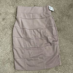 Charlotte Russe Pencil Skirt with Zipper on Back Taupe Women’s X-Small NWT